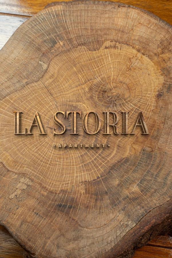 La Storia Apartment Наполи Екстериор снимка